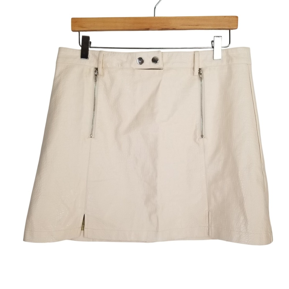 mi ami Francesca's Cream Faux Leather Crocodile Texture Mini Skirt Large Animal
